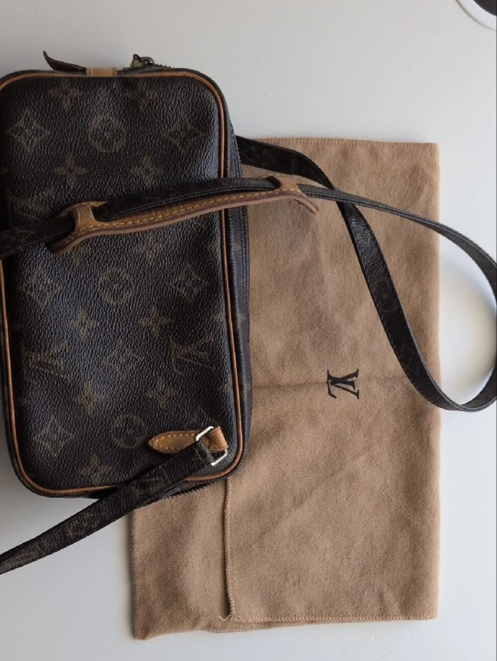 Louis Vuitton Brown Monogram Canvas Messenger Bag with Tan Trim